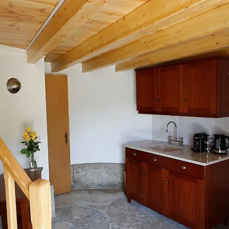 Bed & Breakfast Ola Belem! Cozy Windmill, Stunning Views To Lisboa Caparica