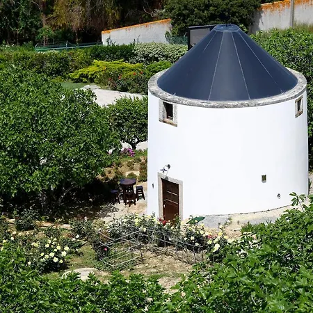 Ola Belem! Cozy Windmill, Stunning Views To Lisboa Bed & Breakfast Caparica