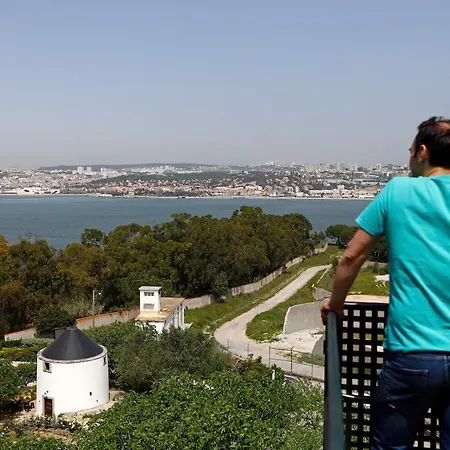 Ola Belem! Cozy Windmill, Stunning Views To Lisboa Caparica