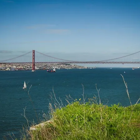 فندق مبيت وإفطار Ola Belem! Cozy Windmill, Stunning Views To Lisboa *