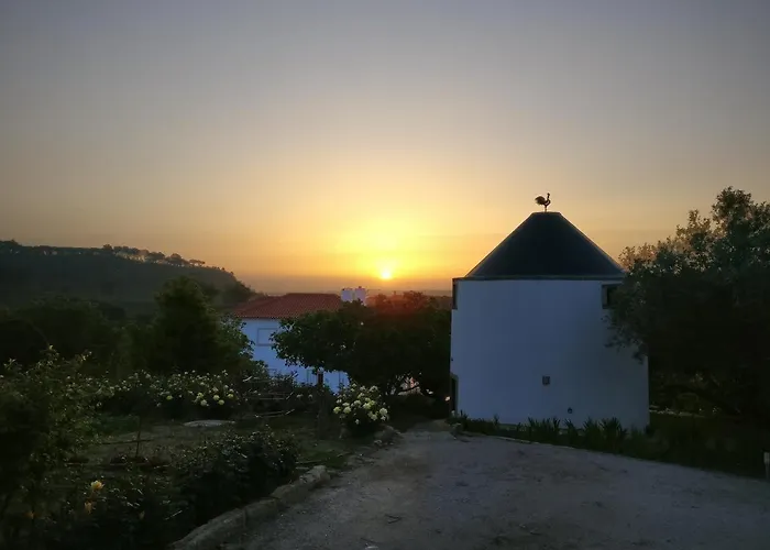 Ola Belem! Cozy Windmill, Stunning Views To Lisboa Caparica